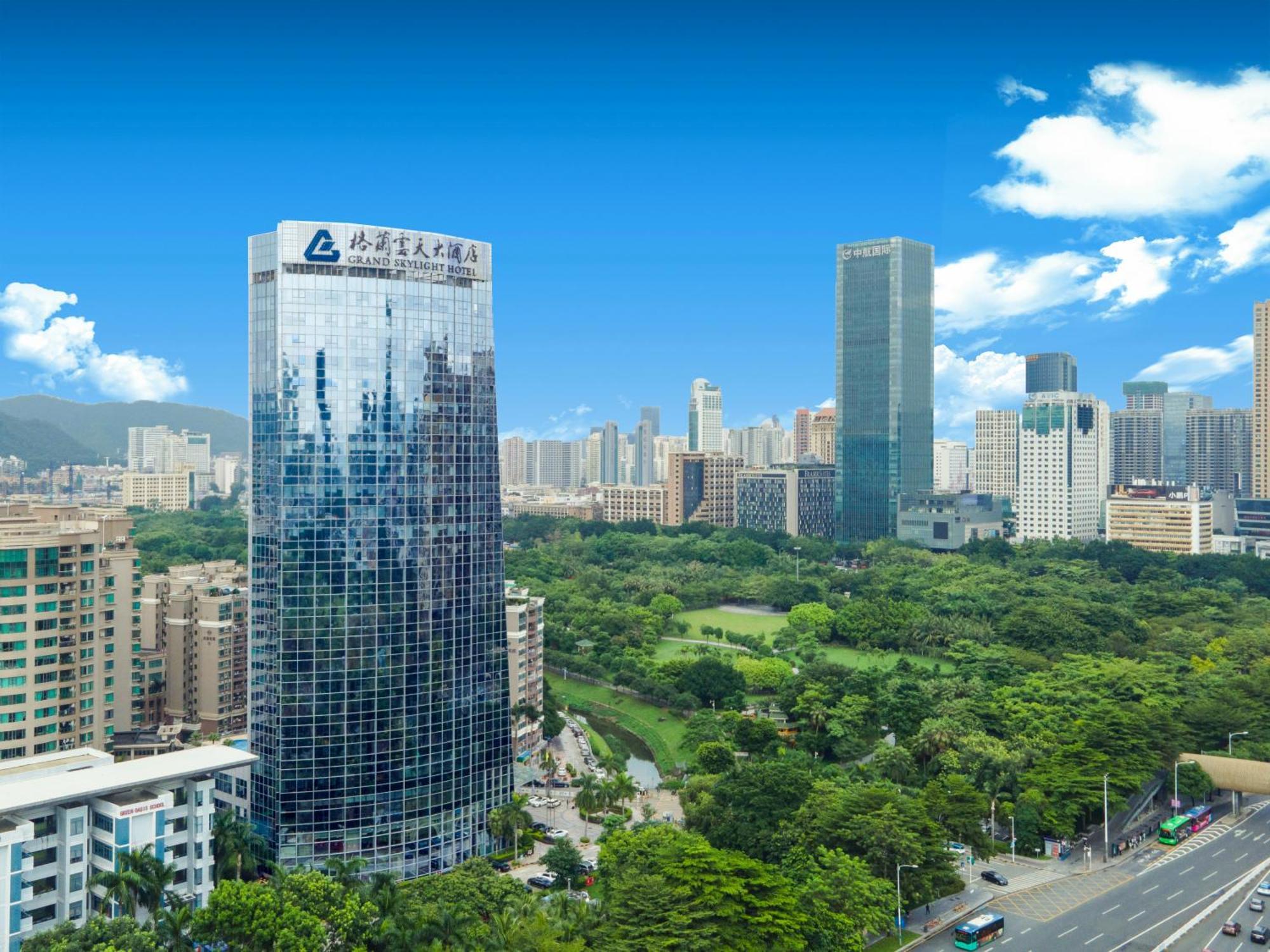 โรงแรมแกรนด์ สกายไลท์ การ์เด้น 5* เซินเจิ้น
